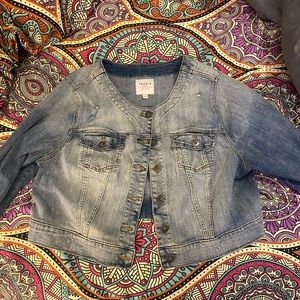 Distressed cropped jean jacket